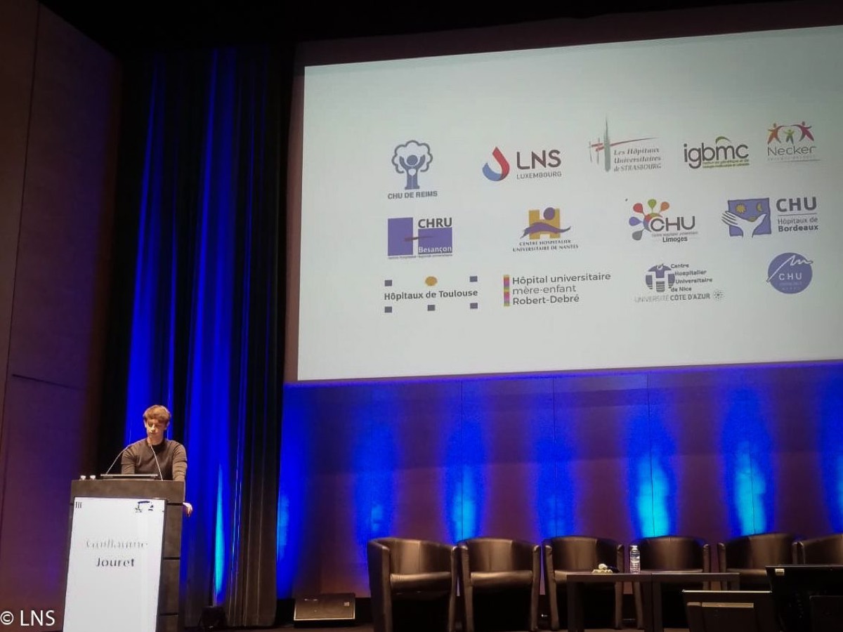 Guillaume Jouret speaking at the Assises de Génétique Humaine et Médicale 2020 in Tours